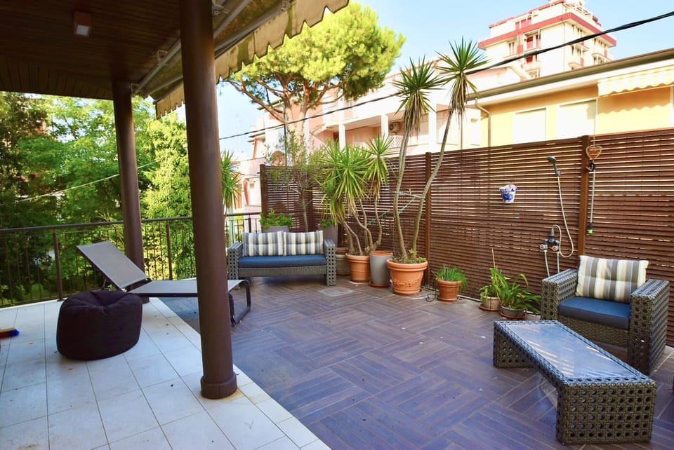 TASSO CON AMPIO TERRAZZO Apartment in Emilia-Romagna