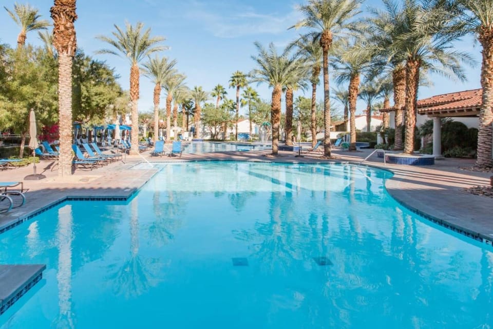 Legacy Villas Resort Luxury Next to Paseo Fountain Villa in Indian Wells