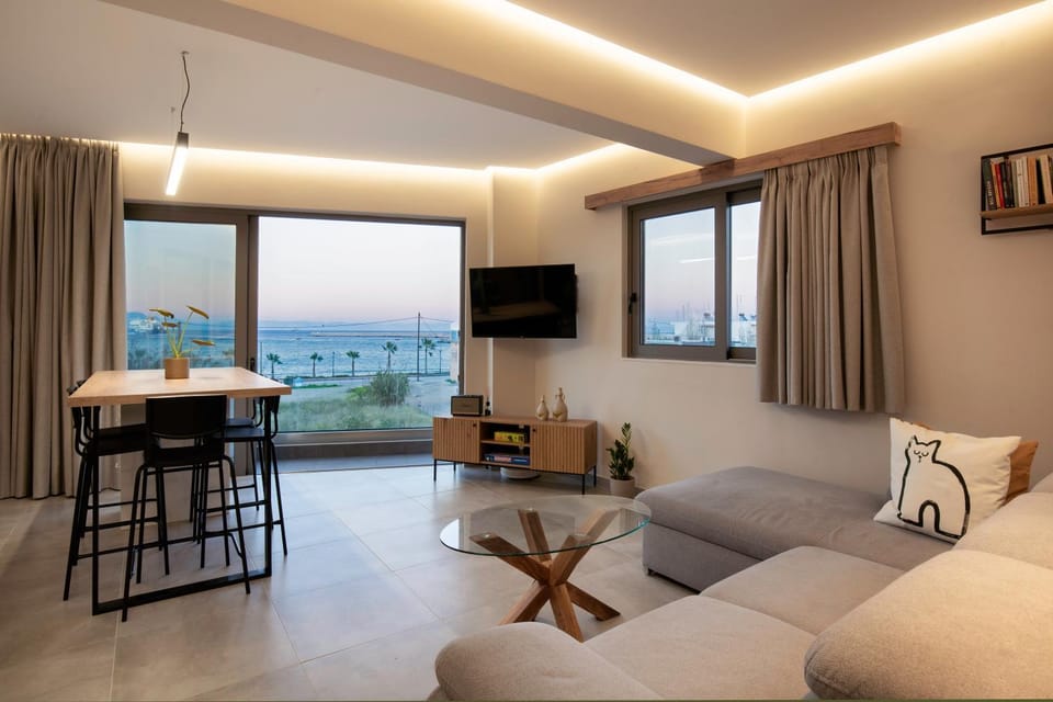 TV and multimedia, Living room, Seating area, Sea view, Sea view