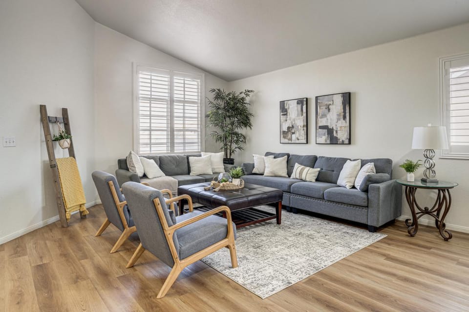 Las Vegas Home with Covered Patio about 5 Mi to Strip! House in Spring Valley