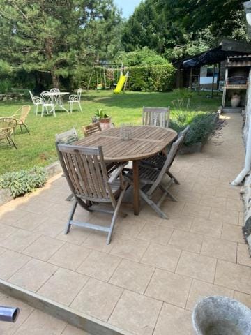 Patio, Garden, Dining area, Garden view