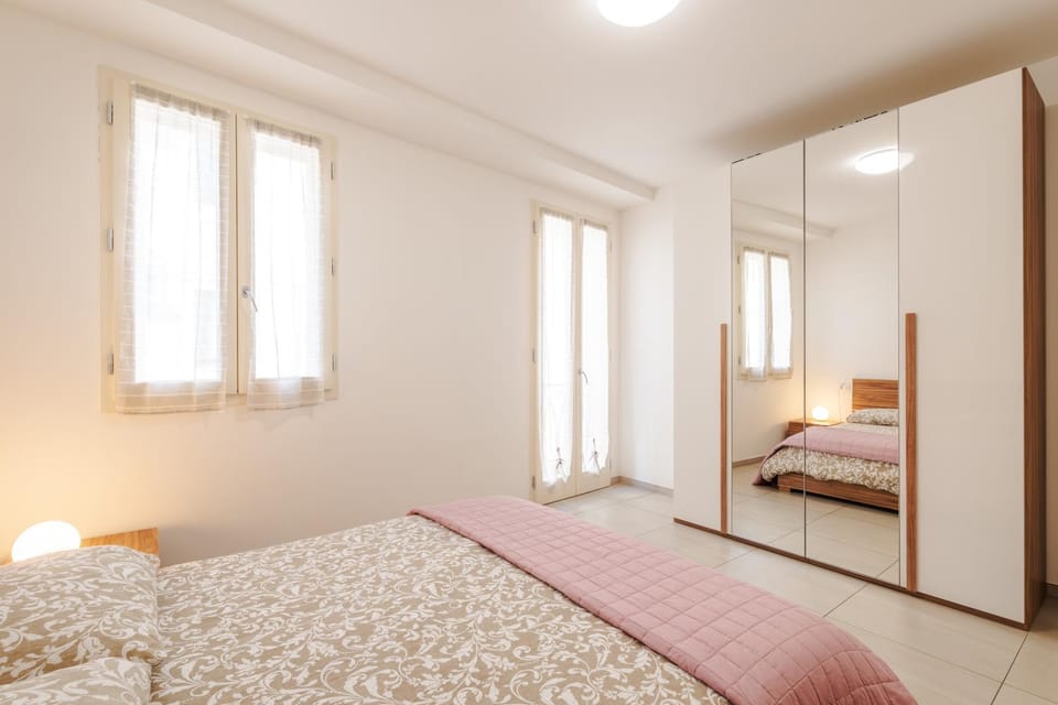 FaCentro - Free WiFi & Air Conditioning Apartment in Faenza