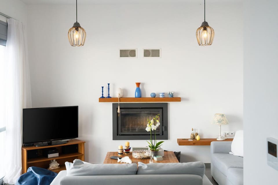 TV and multimedia, Seating area
