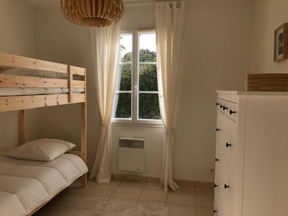 Property building, Living room, Bedroom