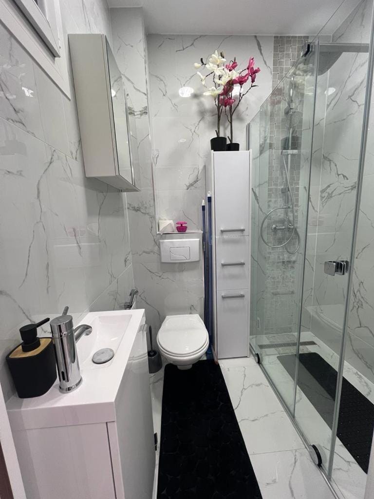 Appartement T2 Apartment in Nice