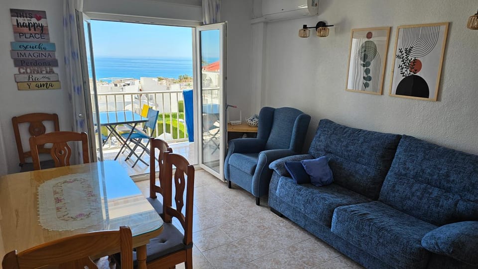 Communal lounge/ TV room, Living room, Seating area, Pool view, Sea view