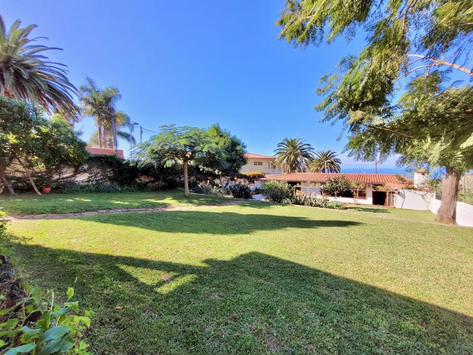 Off site, Garden, Balcony/Terrace