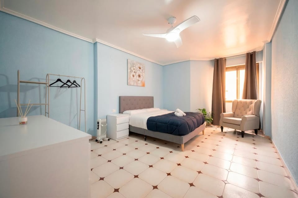 Bed, Photo of the whole room, Bedroom, towels, air conditioner