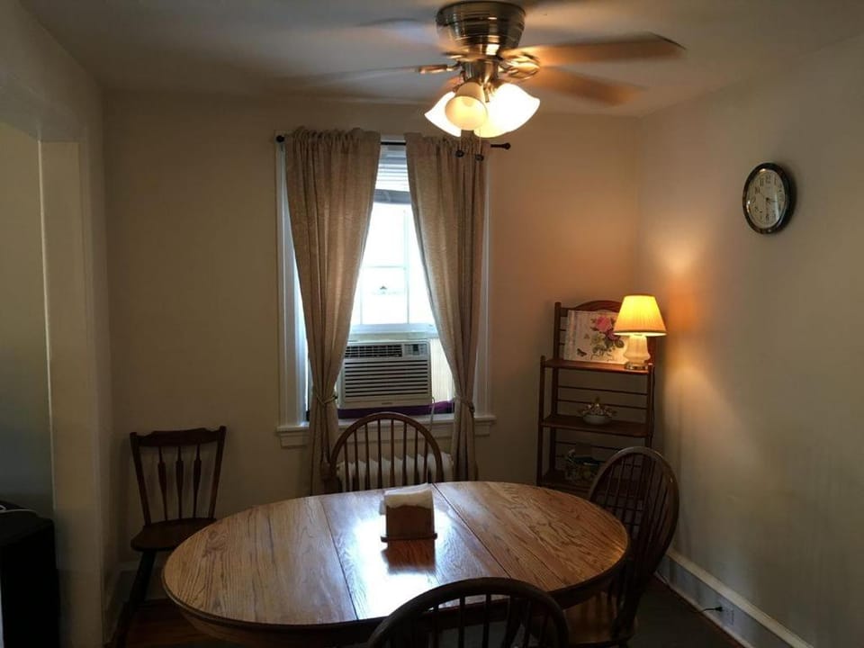 Bryn Mawr Guest Suites Apartment in Bryn Mawr