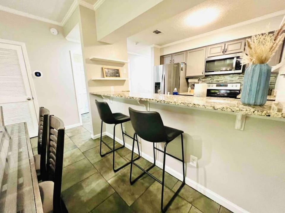 The Salty Life - Pool - Gym - Beach Essentials House in South Walton County