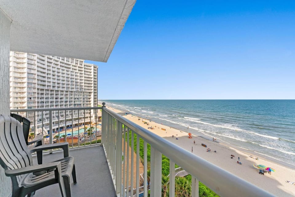 Seawatch South 807 - Oceanfront-Shore Drive Section House in South Carolina