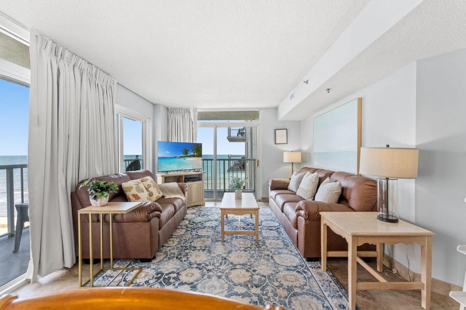 Seawatch South 807 - Oceanfront-Shore Drive Section House in South Carolina
