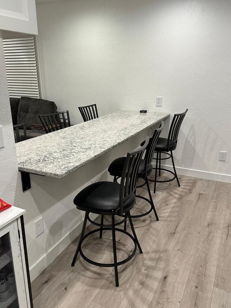 2BR Gem: Modern Comfort & Style Apartment in Cheyenne