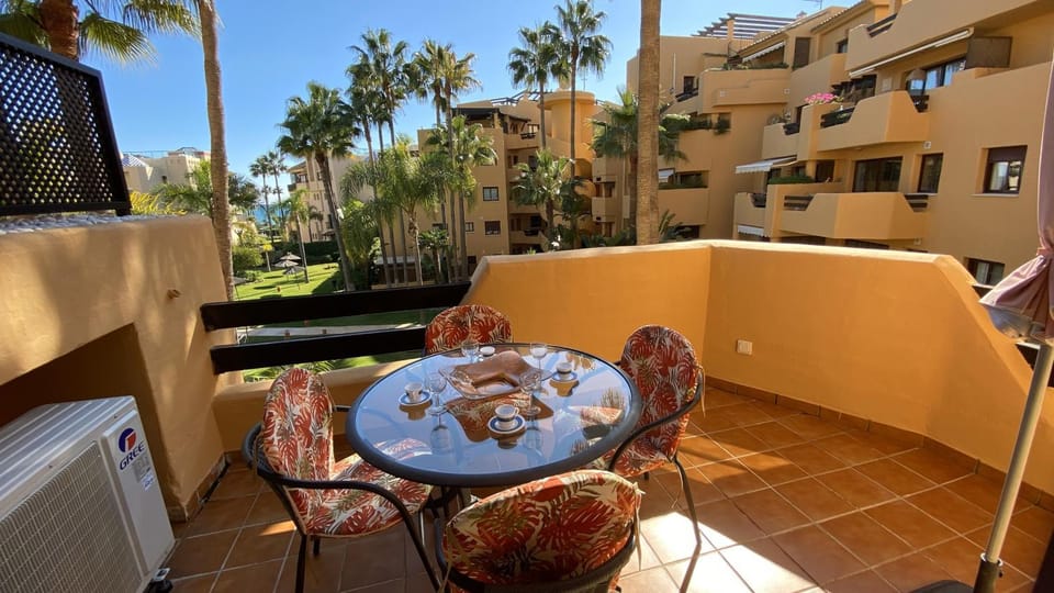 Property building, Day, View (from property/room), Balcony/Terrace, Seating area, Dining area, Evening entertainment