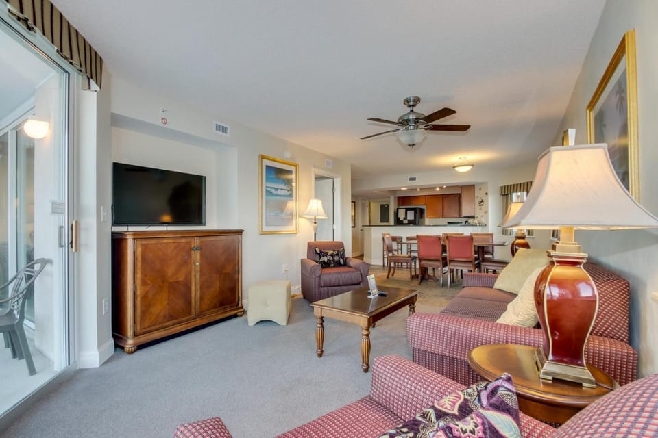 Bahama Sands 1102 - Oceanfront - Crescent Beach Section House in North Myrtle Beach
