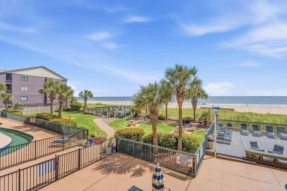 Ashworth 104 - Oceanfront-Ocean Drive Section House in North Myrtle Beach