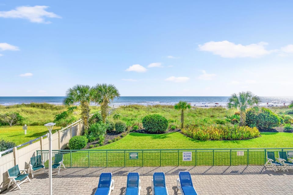Windy Hill Dunes 101 - Oceanfront - Windy Hill Section House in North Myrtle Beach