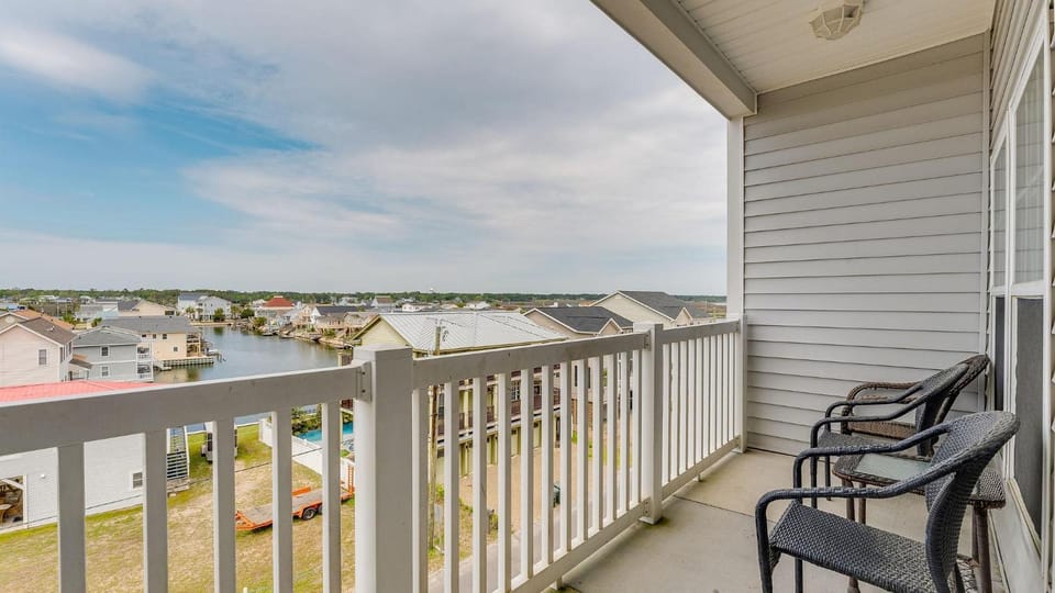 Pier Watch II 302 - 2nd Row - Large Condo - Cherry Grove Section House in North Myrtle Beach