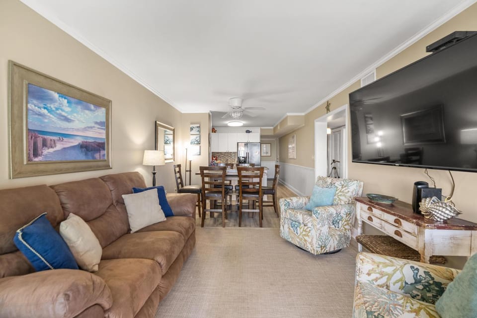 Tilghman Beach & Racquet Club 225-Oceanfront-Ocean Drive Section House in North Myrtle Beach