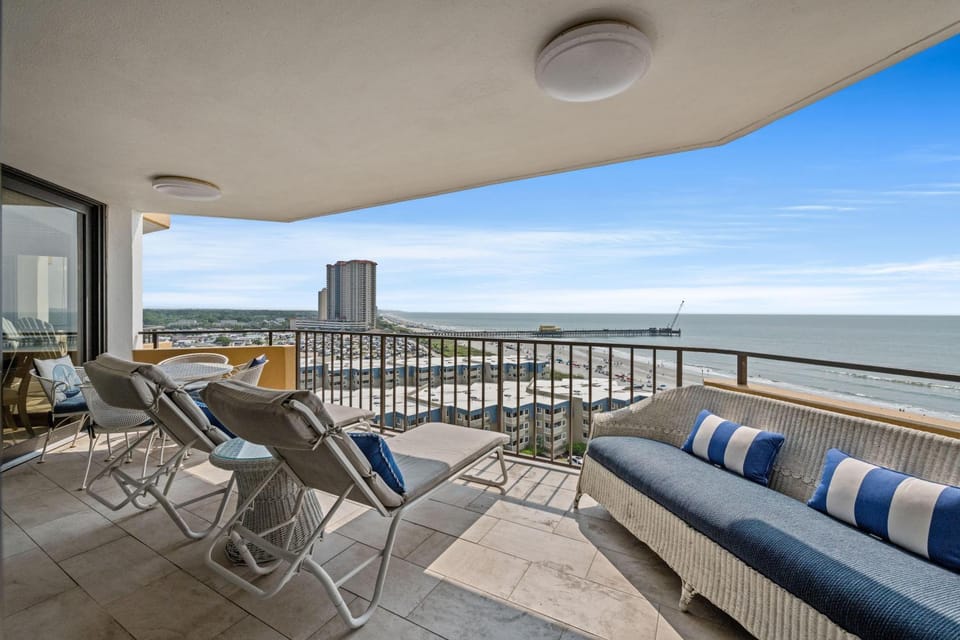 Maisons-Sur-Mer 908 - Ocean View - Shore Drive House in South Carolina