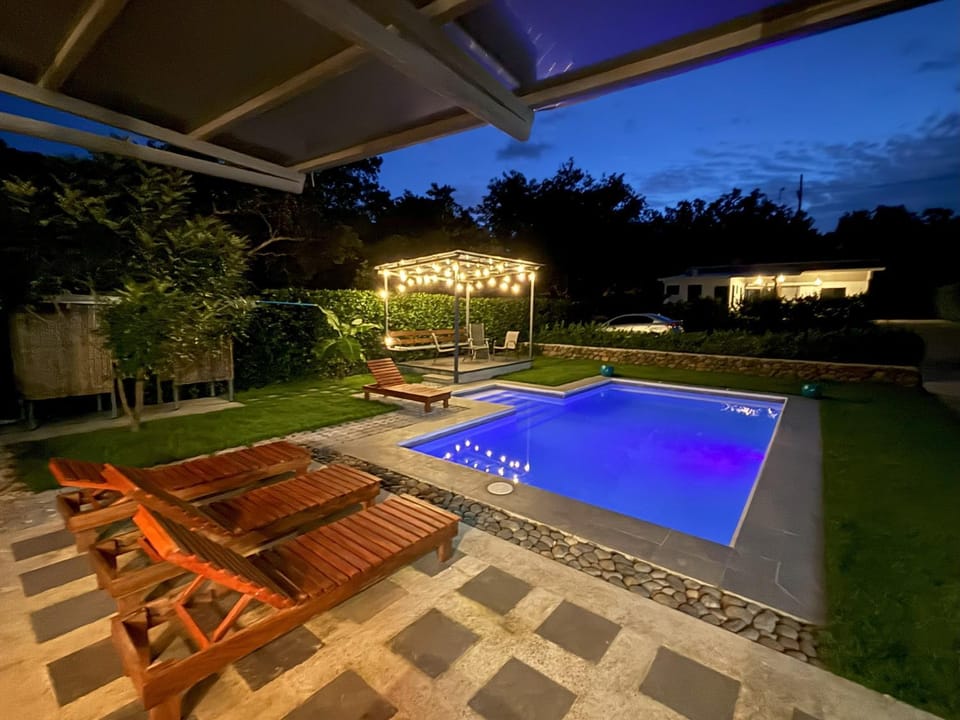 Property building, Swimming pool