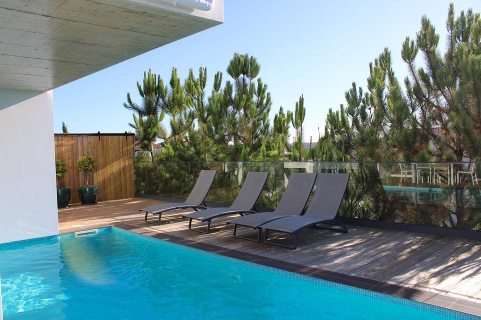 Pool view, Swimming pool, sunbed