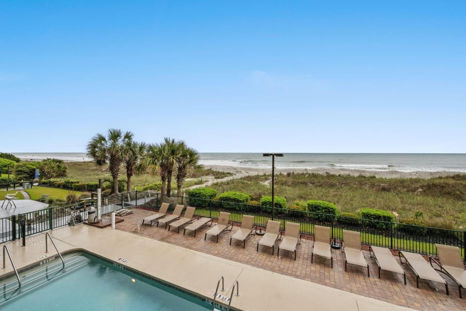 Beach Club II 1E - Oceanfront- Windy Hill Section House in North Myrtle Beach
