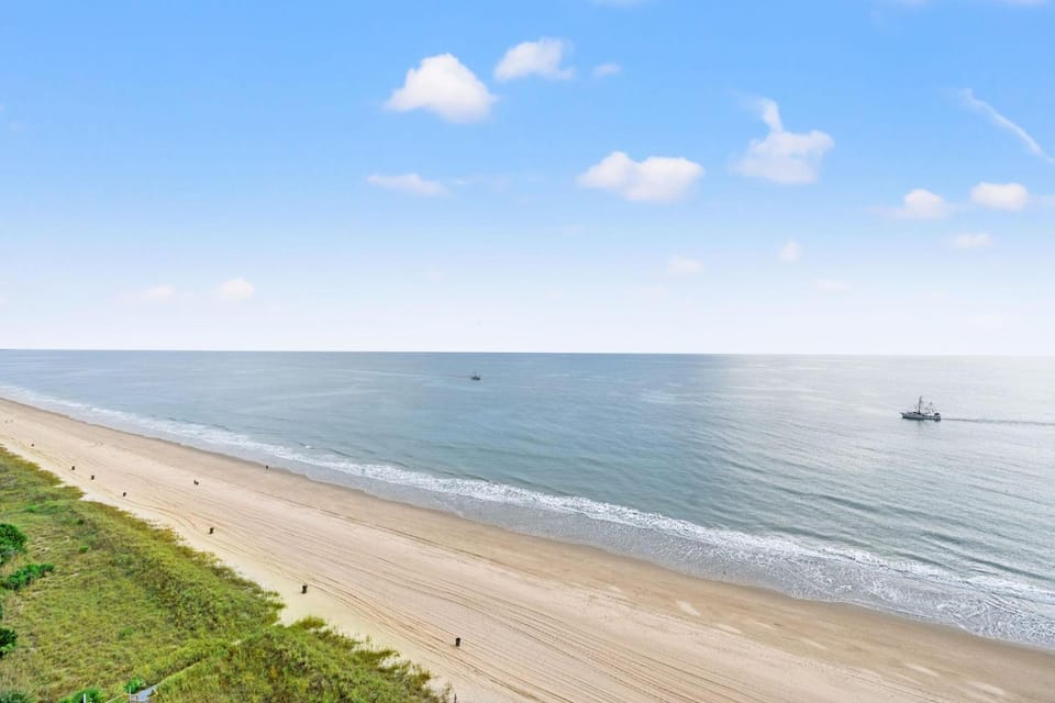 Beach Cove 1503 - Oceanfront - Windy Hill Section House in North Myrtle Beach