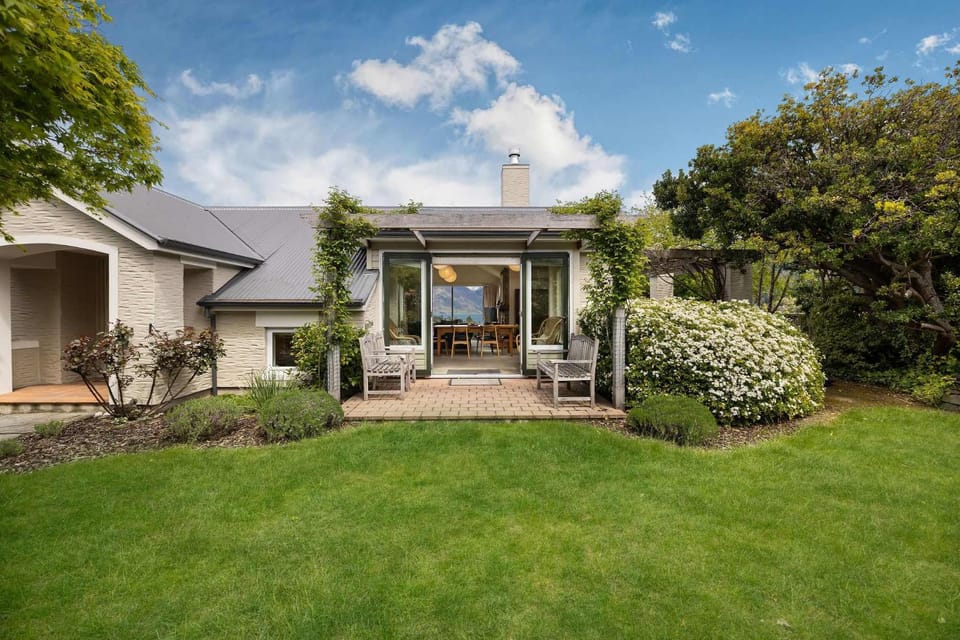Property building, Garden