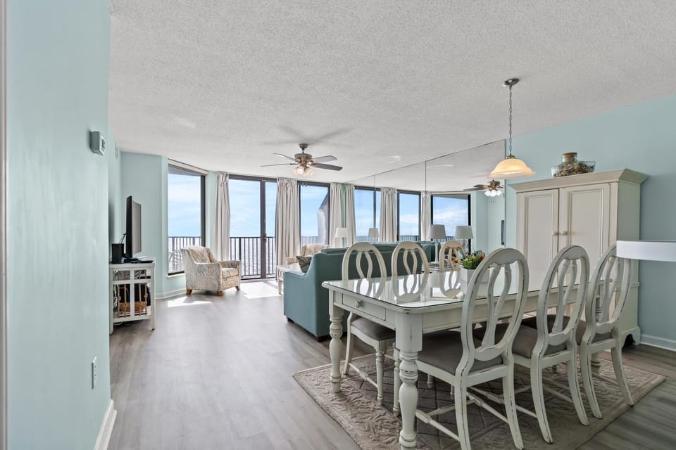 Beach Club III 9D - Oceanfront - Windy Hill Section House in North Myrtle Beach