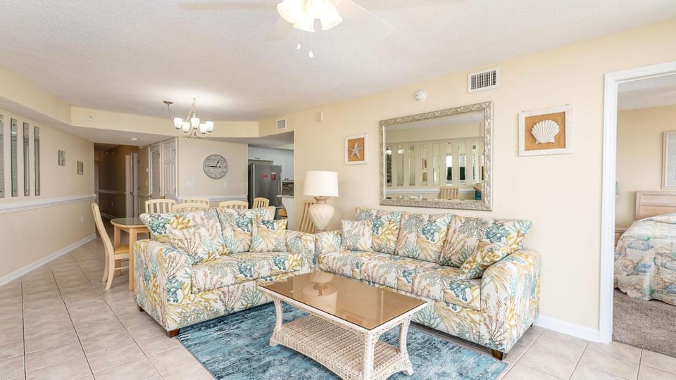 Ocean Bay Club 101 - Oceanfront - Ocean Drive Section House in North Myrtle Beach