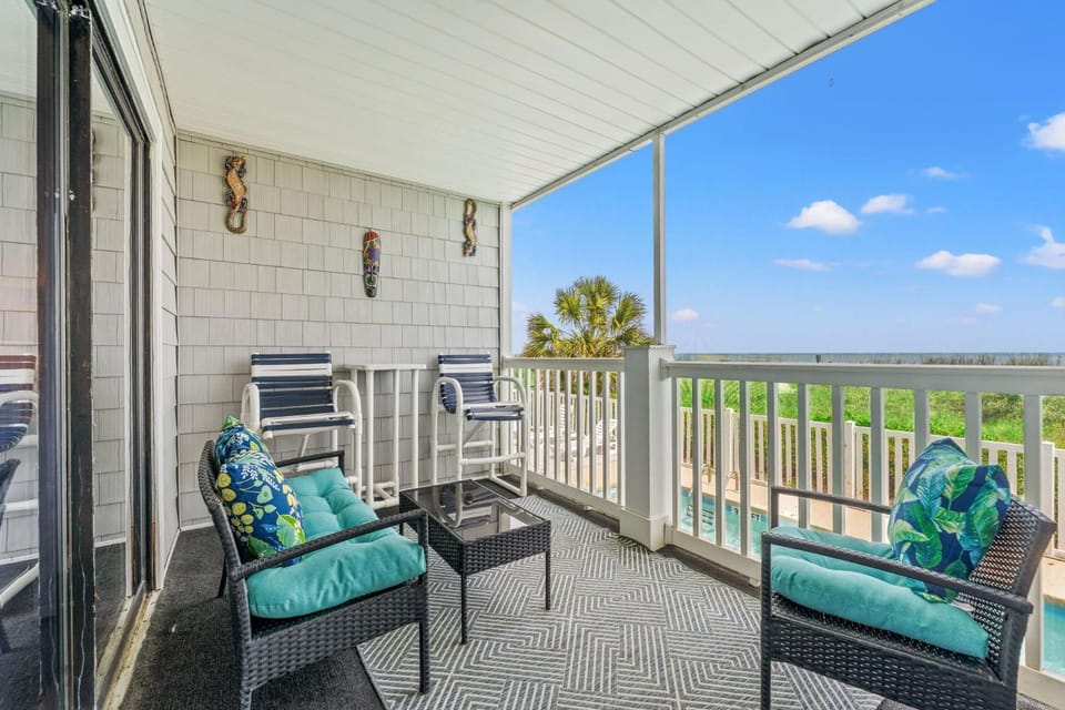 Tradewinds 1B - Oceanfront - Windy Hill Section House in North Myrtle Beach