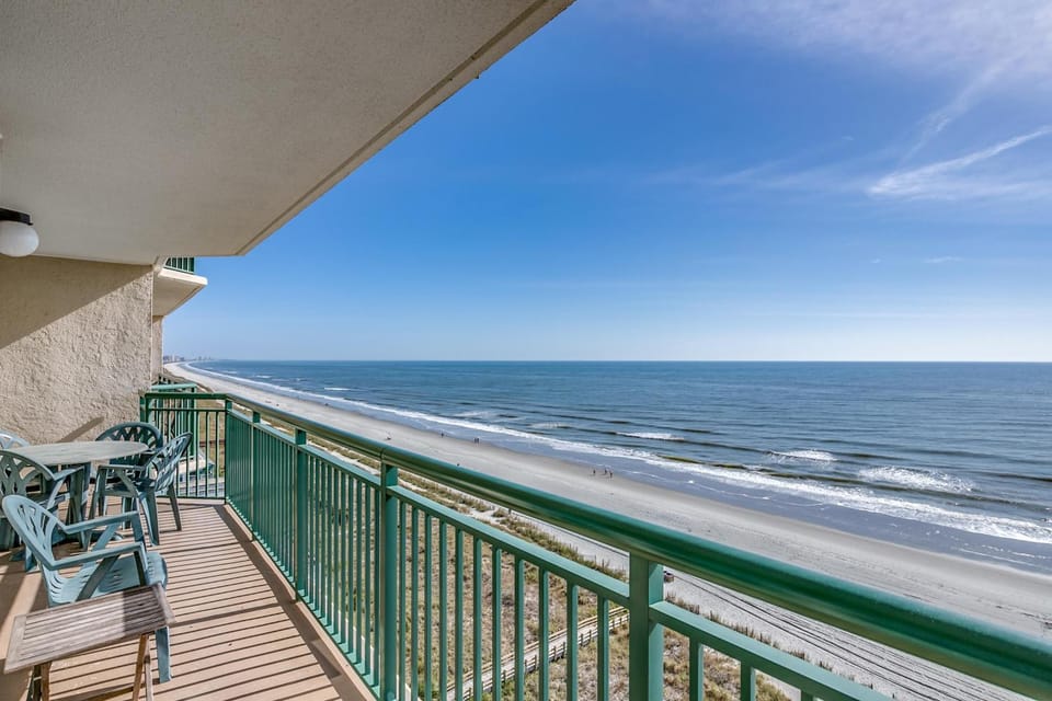 Windy Hill Dunes 1004 - Oceanfront - Windy Hill Section House in North Myrtle Beach