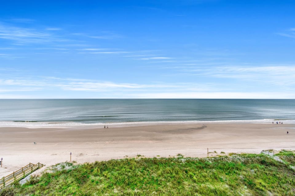 Hyperion Towers 504 - Oceanfront - Cherry Grove Section House in North Myrtle Beach