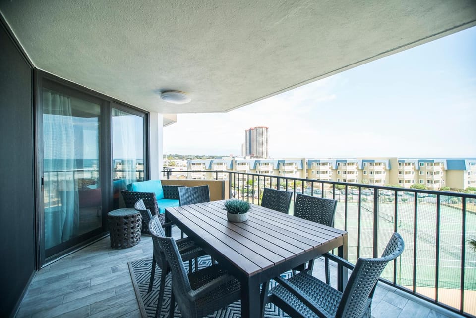 Maisons-Sur-Mer 208 - Ocean View - Shore Drive House in South Carolina