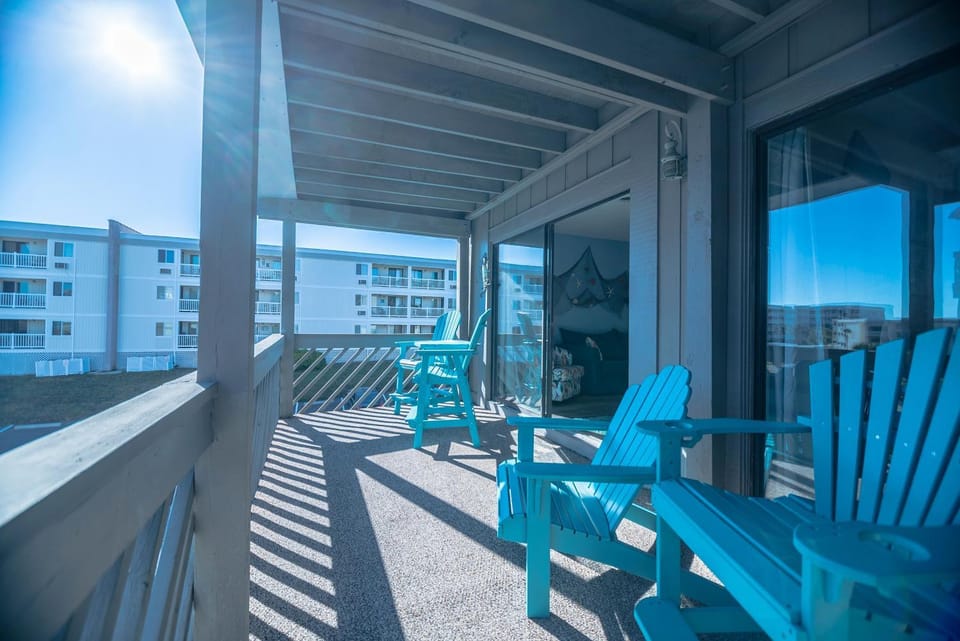 Ship Watch Pointe I J232 - 2nd Row - Shore Drive Section House in South Carolina
