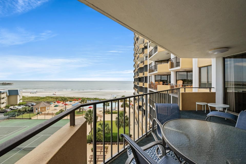 Maisons-Sur-Mer 408 - Ocean View - Shore Drive House in South Carolina