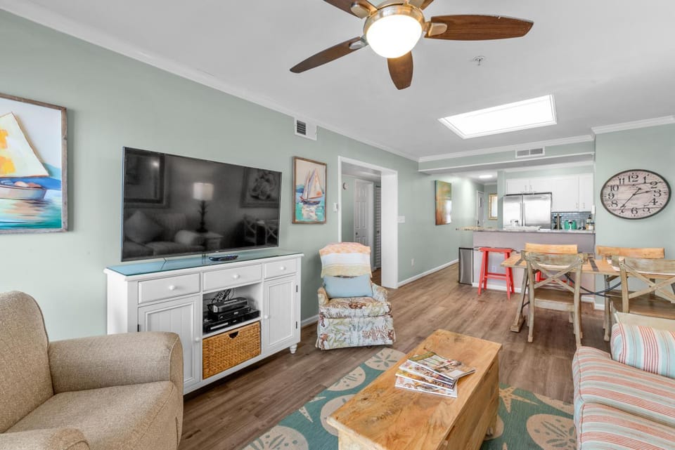 Pelicans Landing 403 - Oceanfront - Shore Drive Section House in South Carolina