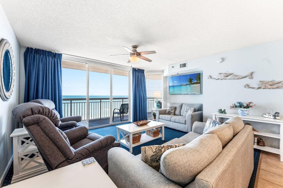 Crescent Shores S 808 - Oceanfront - Crescent Beach Section House in Crescent Beach