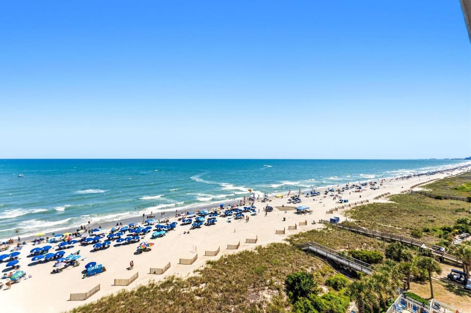 Crescent Shores S 808 - Oceanfront - Crescent Beach Section House in Crescent Beach