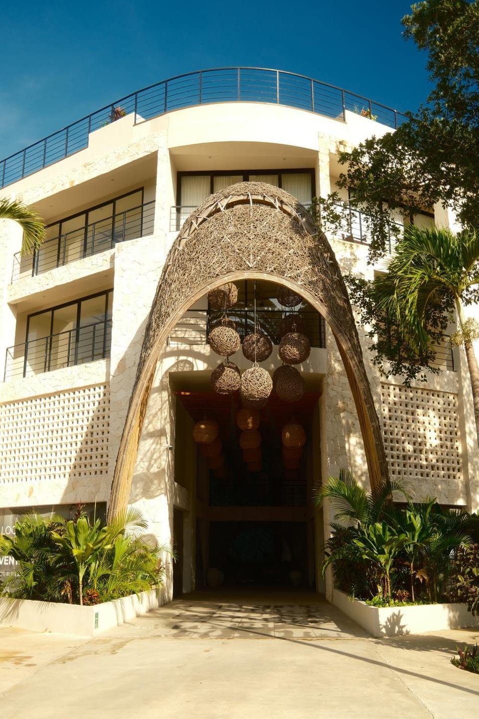 Property building, Facade/entrance