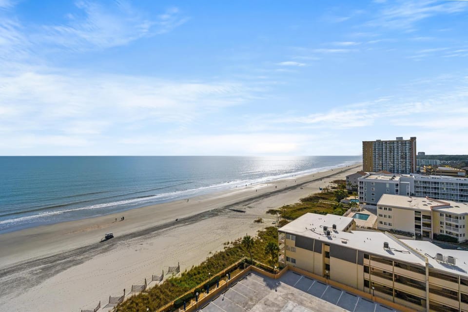 Maisons-Sur-Mer 902 - Ocean View - Shore Drive House in South Carolina