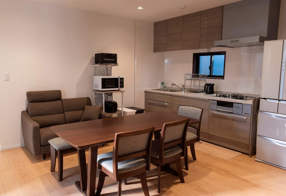 Living room, Dining area