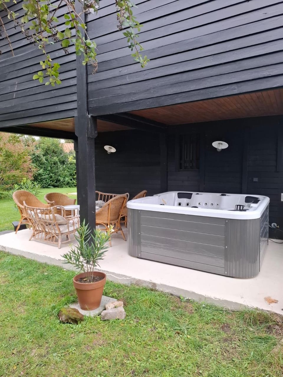 Hot Tub