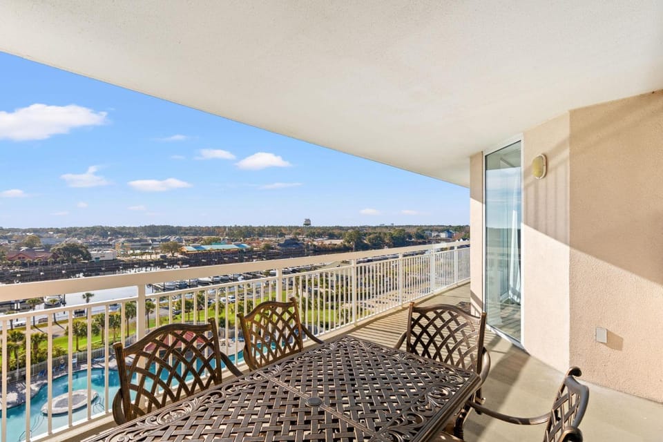 Barefoot Resort - North Tower 905 - Windy Hill House in North Myrtle Beach