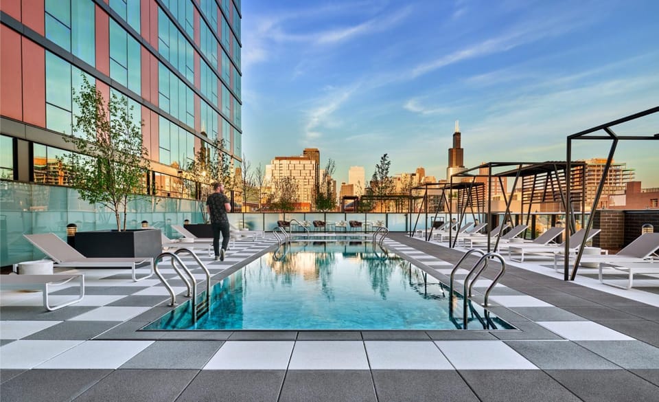 Pool view, Swimming pool