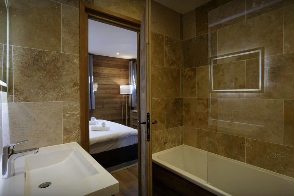 Bed, Bathroom, Bedroom, Bath