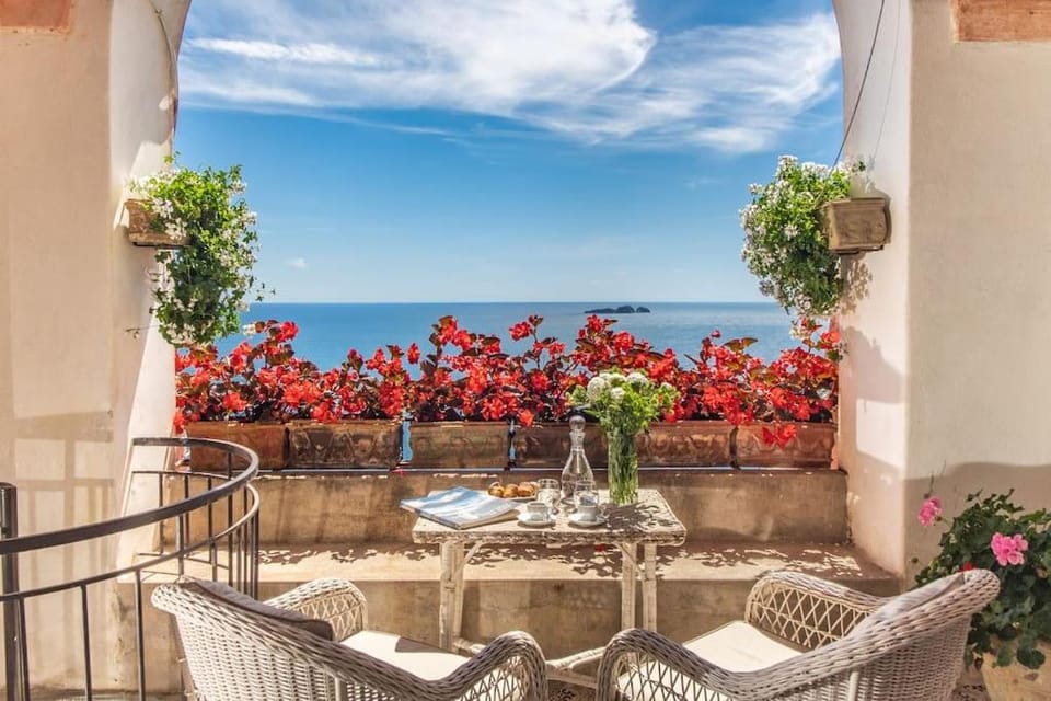My Exclusive Italy - Lux Historic Villa with Pool & Amalfi Coast View Villa in Positano
