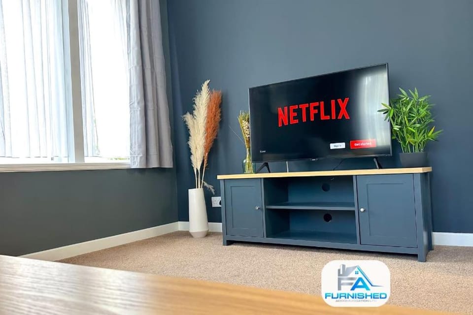 Communal lounge/ TV room, TV and multimedia, Evening entertainment
