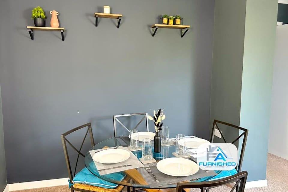 Food and drinks, Dining area, Food, Drinks